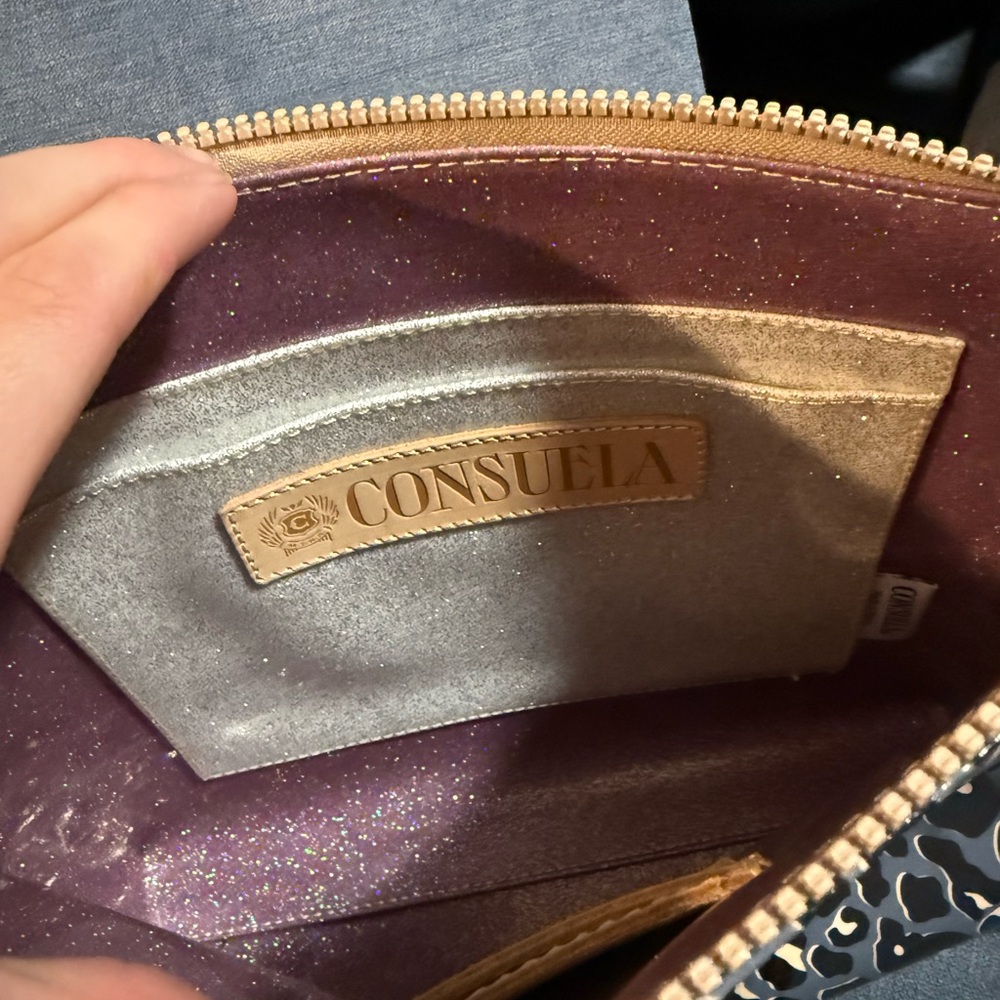 Consuela Leopard Crossbody - Picture 7 of 8